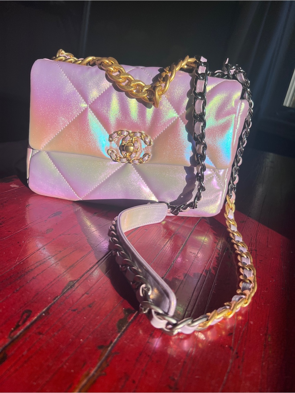 Iridescent Quilted Shoulder Bag with Chain Strap